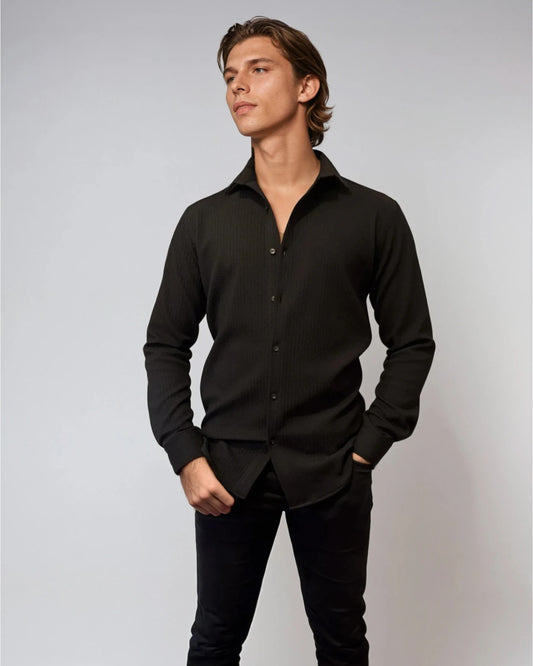 Slim fit black jacquard shirt for men, ideal for classy night outs, bars, and rooftop drinks


