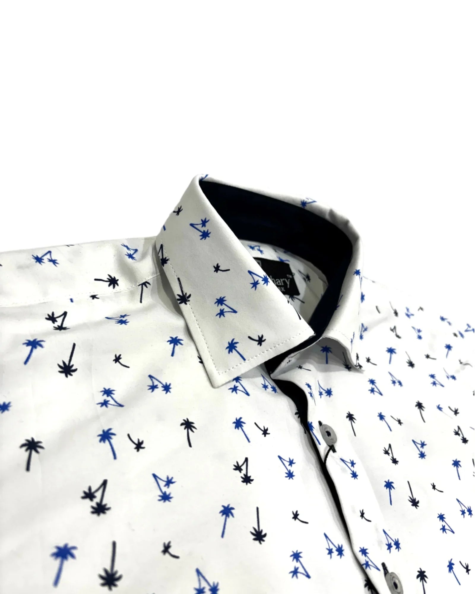 kids White shirt with black and blue palm pattern on a white background